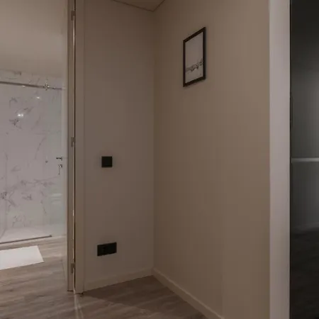 Apartmán Luxury Apartment, Downtown Near Metro