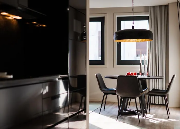 Lejlighed Luxury Apartment, Downtown Near Metro