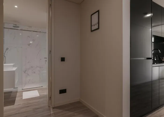 Lejlighed Luxury Apartment, Downtown Near Metro