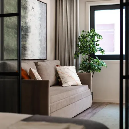 Luxury Apartment, Downtown Near Metro